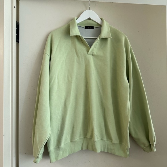 Oak + Fort Collared Sweatshirt in Pale Green - Picture 5 of 9
